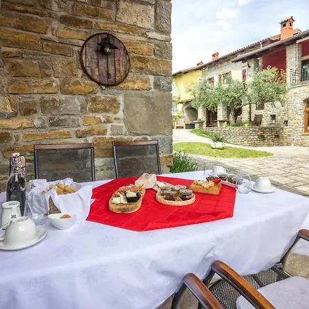 Touristfarm - 