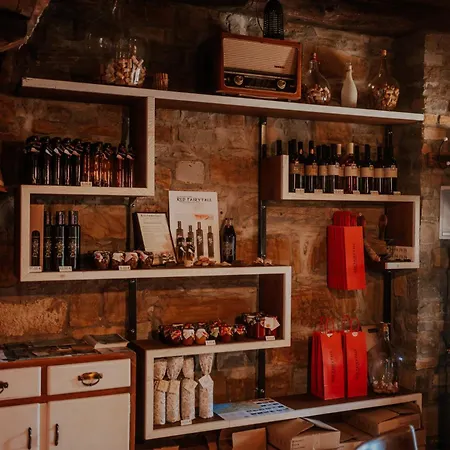 Tourist Farm Red Fairytale Apartment